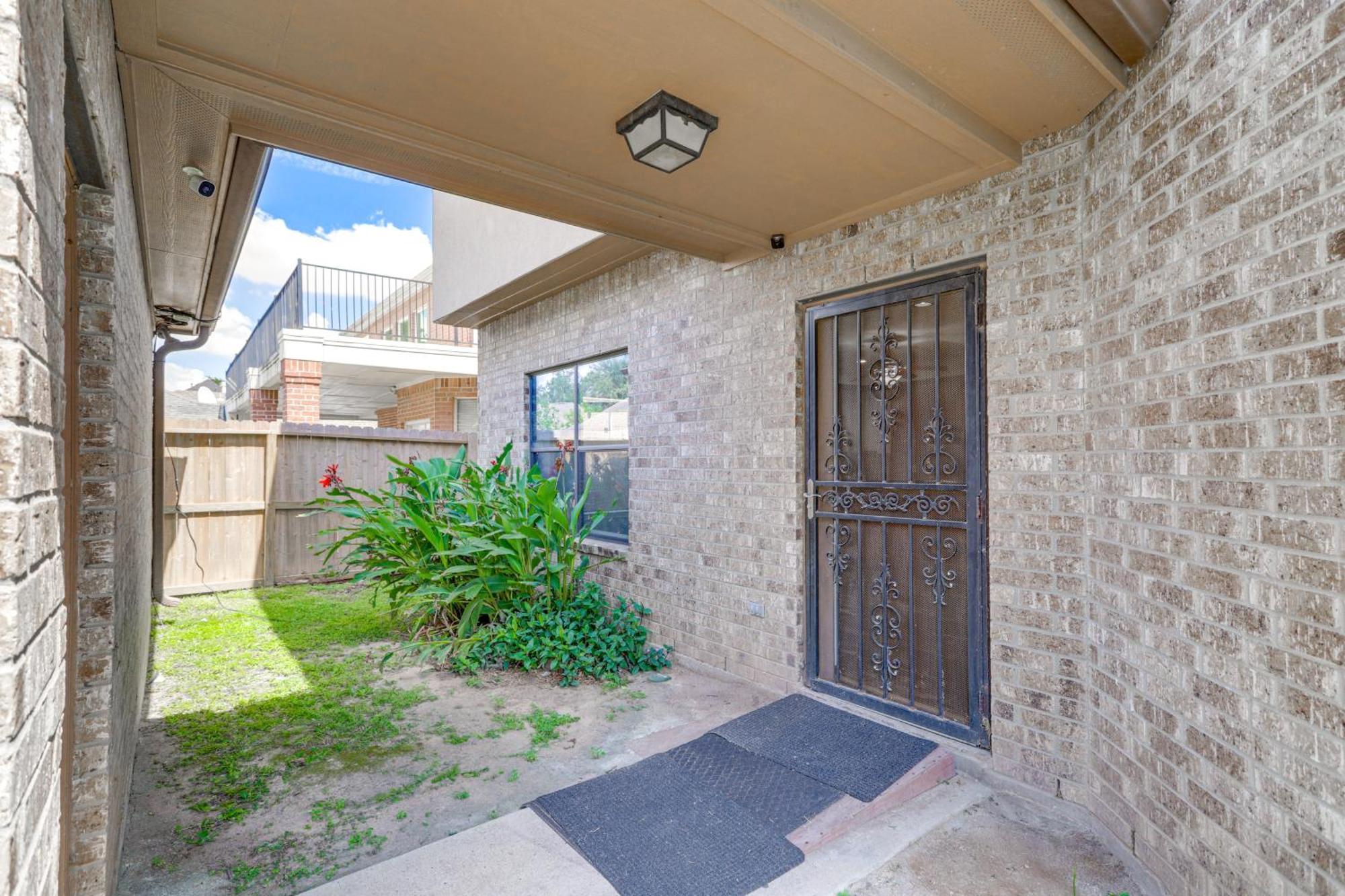 Elegant Houston Home With Gazebo And Game Room! ภายนอก รูปภาพ